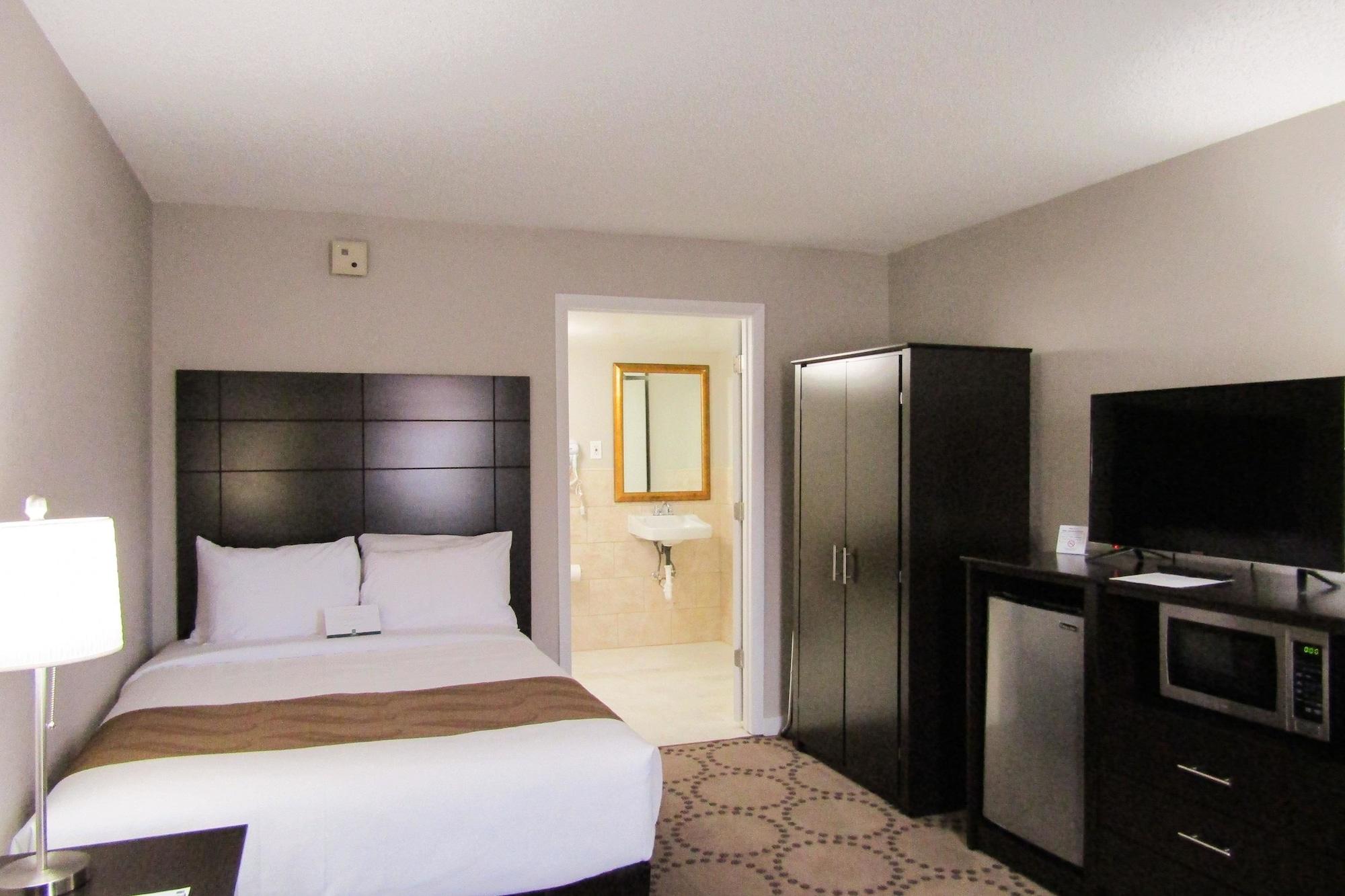 Quality Inn & Suites Kissimmee By The Lake Four Corners Exterior foto