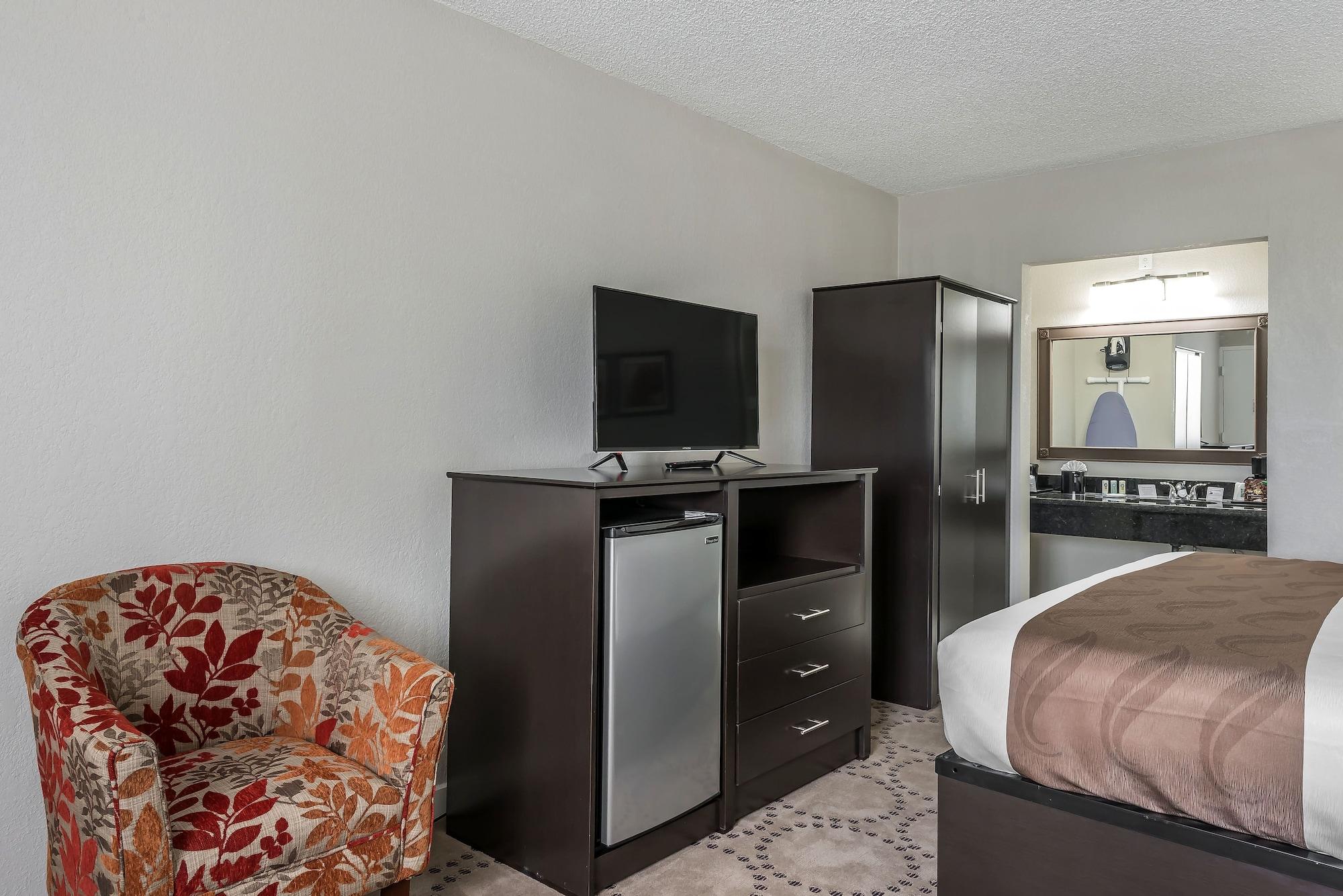 Quality Inn & Suites Kissimmee By The Lake Four Corners Exterior foto