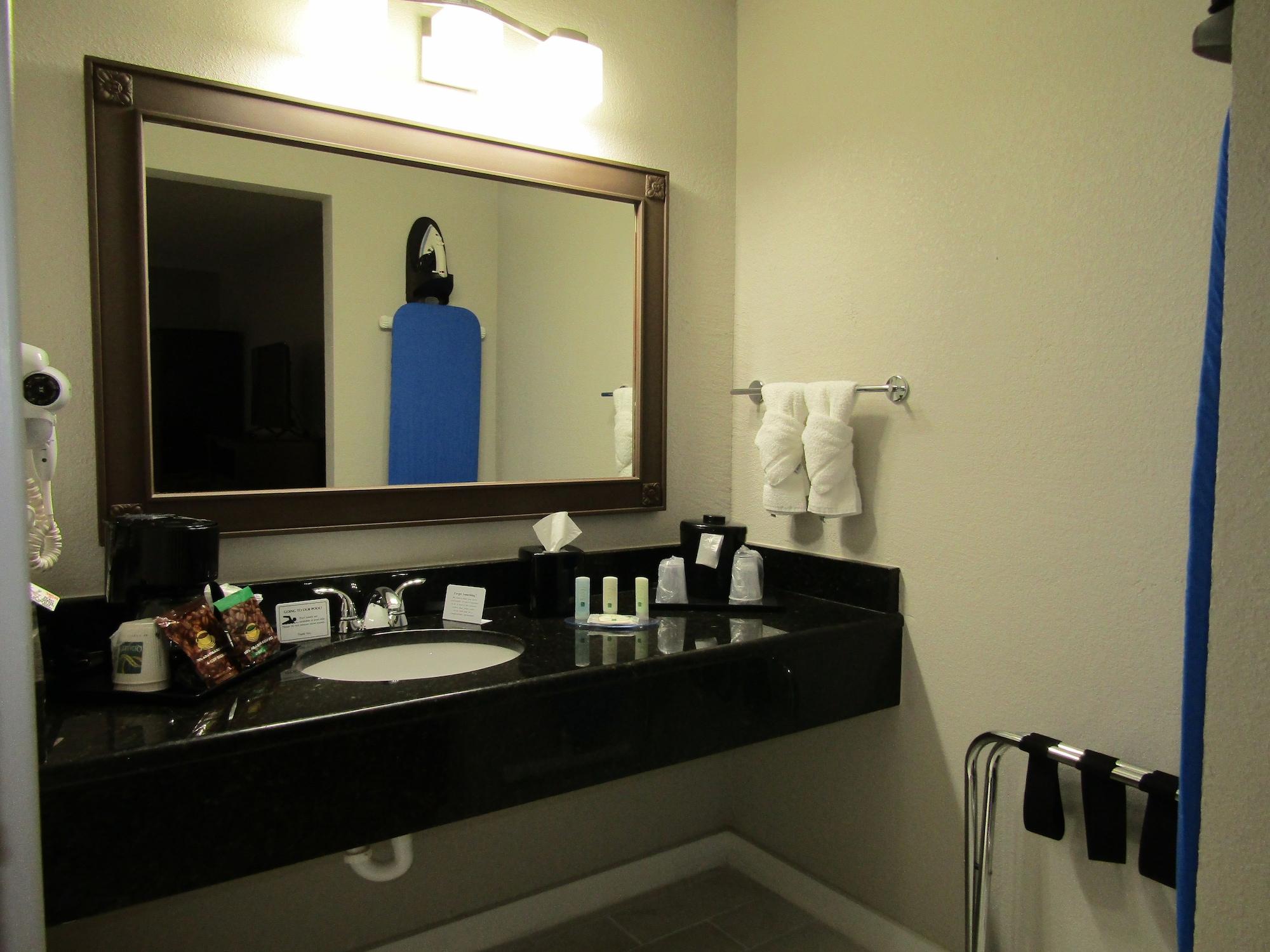 Quality Inn & Suites Kissimmee By The Lake Four Corners Exterior foto