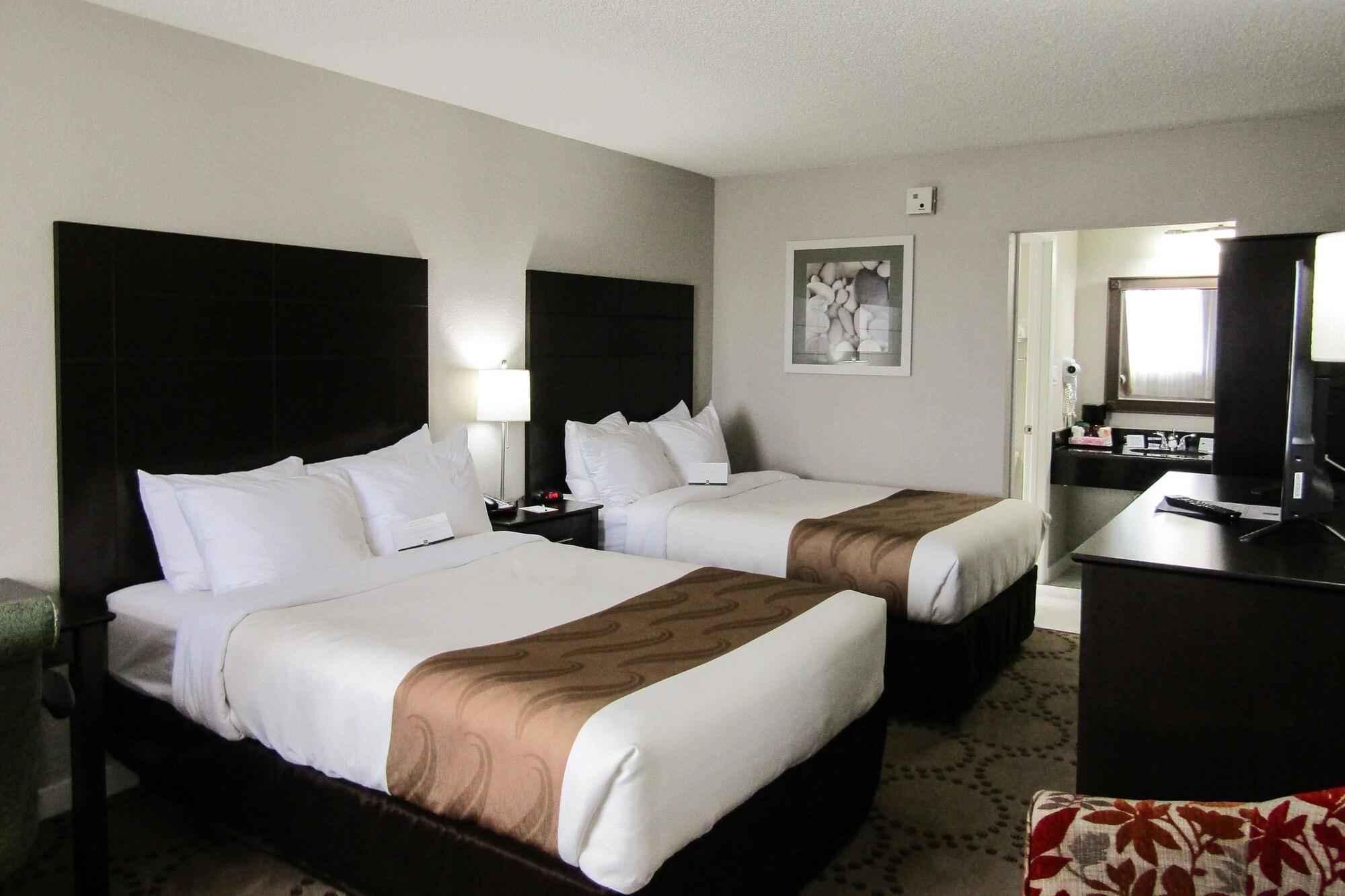 Quality Inn & Suites Kissimmee By The Lake Four Corners Exterior foto