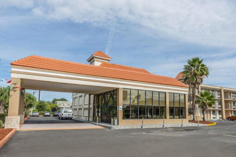 Quality Inn & Suites Kissimmee By The Lake Four Corners Exterior foto