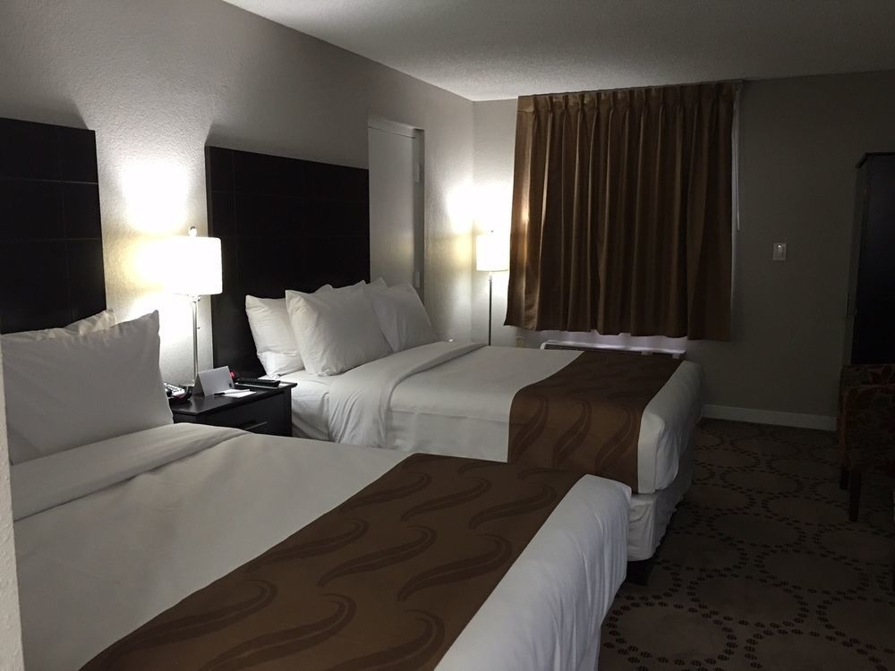 Quality Inn & Suites Kissimmee By The Lake Four Corners Exterior foto