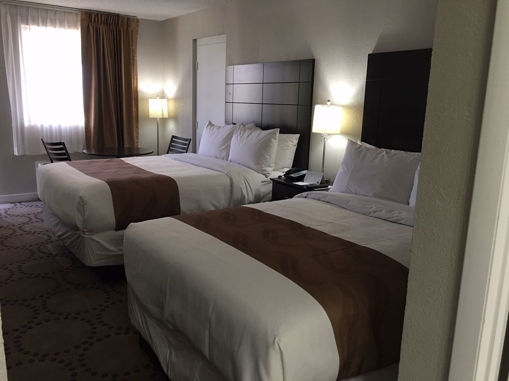 Quality Inn & Suites Kissimmee By The Lake Four Corners Exterior foto